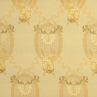 Detailansicht des Stoffes MARQUAIS, Farbton GOLD (dezentes Ornamentmuster)