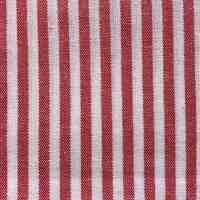Detailansicht des gestreiften Baumwollstoffes REMY STRIPE, Farbton RED